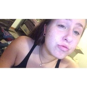 Meet your Posher, Courtney